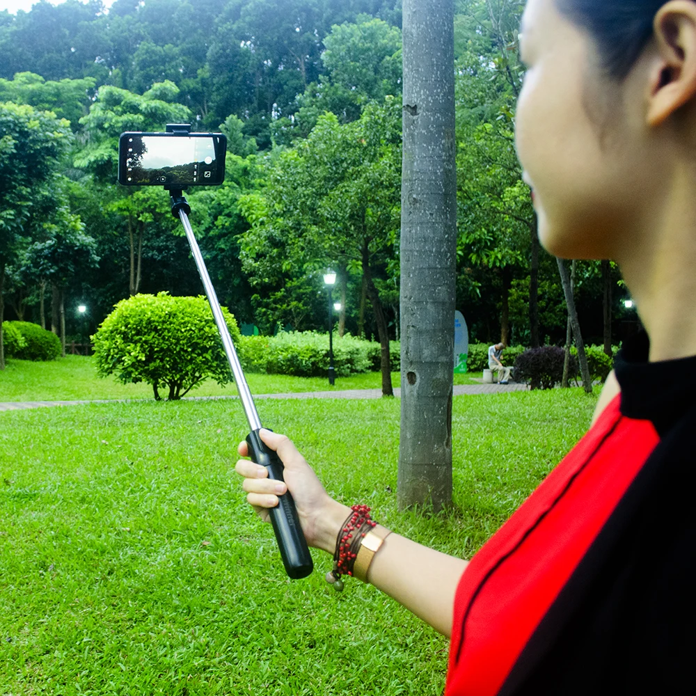 Lewinner all in 1 Wireless Bluetooth Selfie Stick Mini Tripod Extendable Monopod Universal For iPhone,android
Lewinner all in 1 Wireless Bluetooth Selfie Stick Mini Tripod Extendable Monopod Universal For iPhone,android