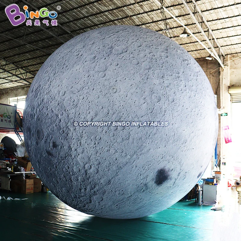 Сделанная на заказ гигантская надувная Луна диаметром 5 метров для украшения