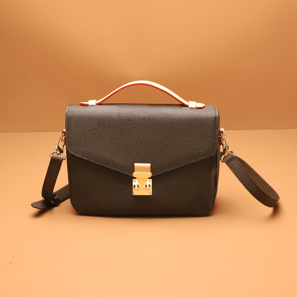 Women's One-Shoulder Messenger Bag High-Quality Brand Name Brand Master Design Fashion Women's Handbags
Women's One-Shoulder Messenger Bag High-Quality Brand Name Brand Master Design Fashion Women's Handbags