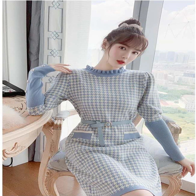 Knitted Plaid Elegant Temperament Women Dress 2021 New Autumn And Winter Thicken O-Neck Long Sleeve A-Line Knitwear Female
Knitted Plaid Elegant Temperament Women Dress 2021 New Autumn And Winter Thicken O-Neck Long Sleeve A-Line Knitwear Female