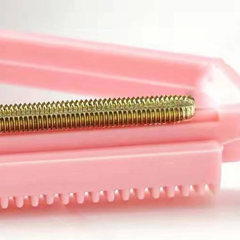 Mini Portable Lint Remover Fuzz Fabric Shaver For Sweater Woolen Coat Clothes Fluff Fabric Shaver Brush Tool Fur Remover 
Mini Portable Lint Remover Fuzz Fabric Shaver For Sweater Woolen Coat Clothes Fluff Fabric Shaver Brush Tool Fur Remover