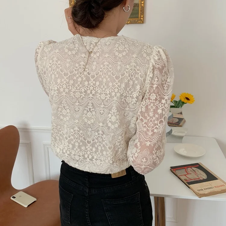 GRUIICEEN spring autumn new long sleeve women blouse korea chic and elegant v neck single breasted blouse top
GRUIICEEN spring autumn new long sleeve women blouse korea chic and elegant v neck single breasted blouse top