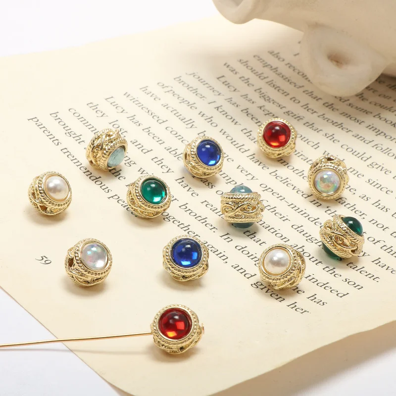 Vintage Baroque fantasy imitation gem beaded beaded DIY hand-trimmed earring nail accessory material
Vintage Baroque fantasy imitation gem beaded beaded DIY hand-trimmed earring nail accessory material