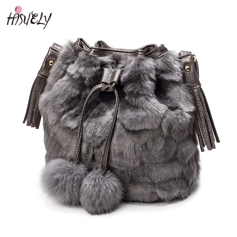 2020 New Vintage Faux Rabbit Fur Women Bag Women Messenger Bags Shoulder Cross Chain Bucket Bag Winter Soft Lady Designer Bag Q6
2020 New Vintage Faux Rabbit Fur Women Bag Women Messenger Bags Shoulder Cross Chain Bucket Bag Winter Soft Lady Designer Bag Q6