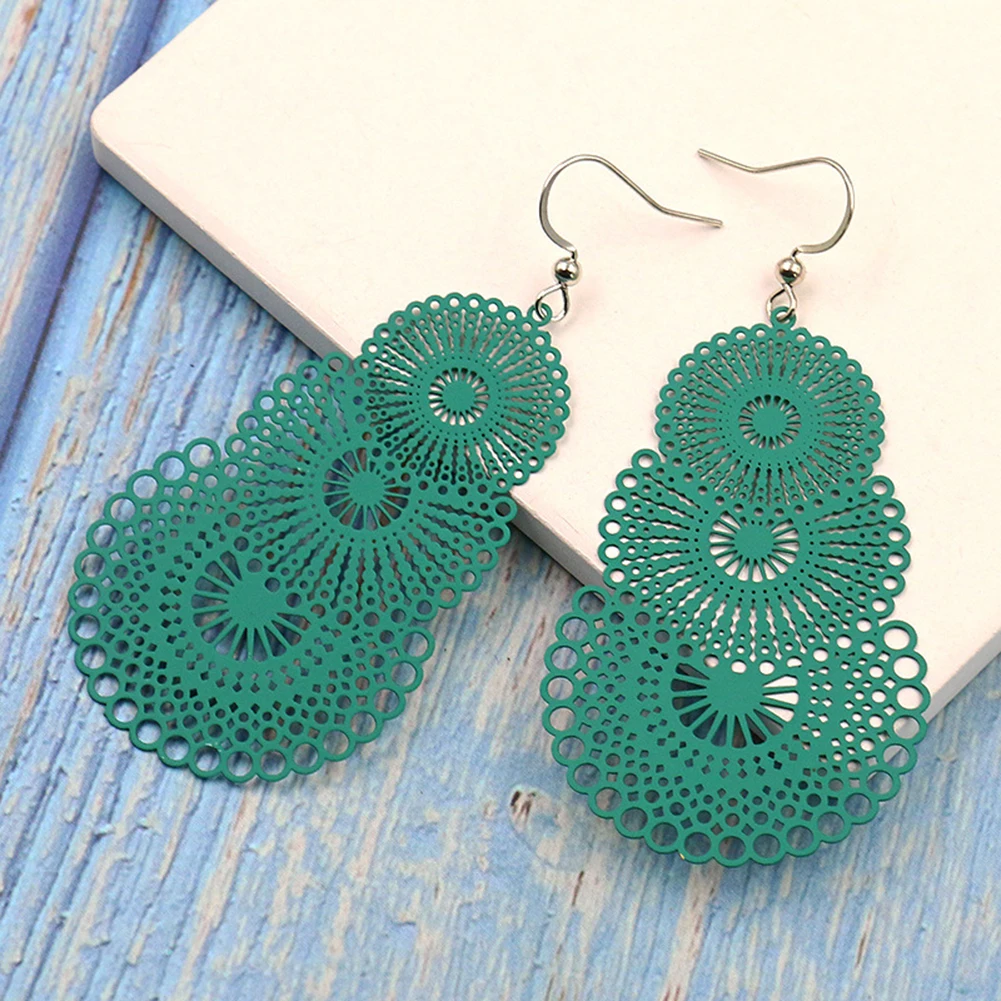 Colorful Ethnic Hollow paper cut Water droplets earrings Charm Fashion geometric Drop earrings for women 2020 New jewellery
Colorful Ethnic Hollow paper cut Water droplets earrings Charm Fashion geometric Drop earrings for women 2020 New jewellery