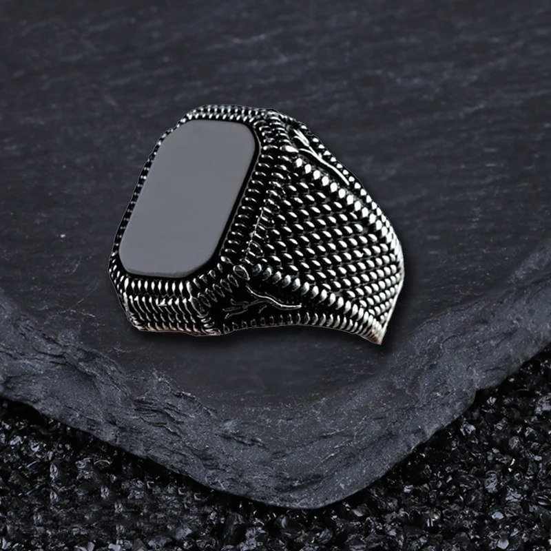 Fashion Men Retro Square Signet Ring Hiphop Ring Black Rock Male Jewelry Party Wedding Gift Accessories Wholesale
Fashion Men Retro Square Signet Ring Hiphop Ring Black Rock Male Jewelry Party Wedding Gift Accessories Wholesale