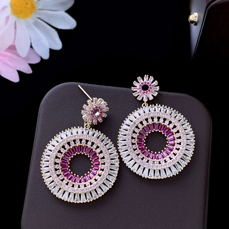 EYER Wholesale Fashion Micro Pave Cubic Zirconia Drop Earrings Temperament Shining Pendant Accessories For Women Party Jewelry
EYER Wholesale Fashion Micro Pave Cubic Zirconia Drop Earrings Temperament Shining Pendant Accessories For Women Party Jewelry