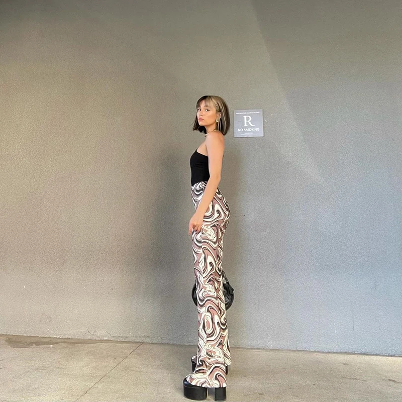 Women's summer new style foreign trade 2021 printed bouquet waist horn Slim casual street trousers ladies charming temperament
Women's summer new style foreign trade 2021 printed bouquet waist horn Slim casual street trousers ladies charming temperament