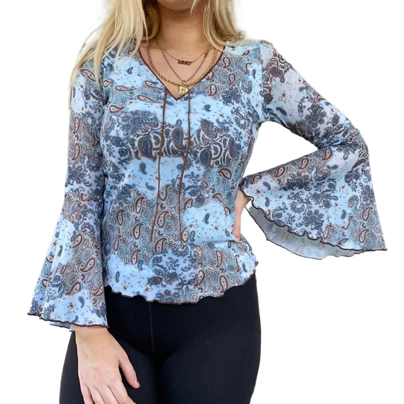 Hirigin Autumn Women Flared Long Sleeve Tops E-girl Floral Print Shirts Vintage Ladies V-Neck Pullover Streetwear Y2K Clothes
Hirigin Autumn Women Flared Long Sleeve Tops E-girl Floral Print Shirts Vintage Ladies V-Neck Pullover Streetwear Y2K Clothes