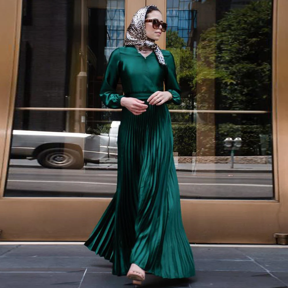 Siskakia Long Muslim Satin Dress Dubai Solid V Collar Full Sleeve Pleated Patchwork Swing Turkey Euro America Clothing Fall 2020
Siskakia Long Muslim Satin Dress Dubai Solid V Collar Full Sleeve Pleated Patchwork Swing Turkey Euro America Clothing Fall 2020