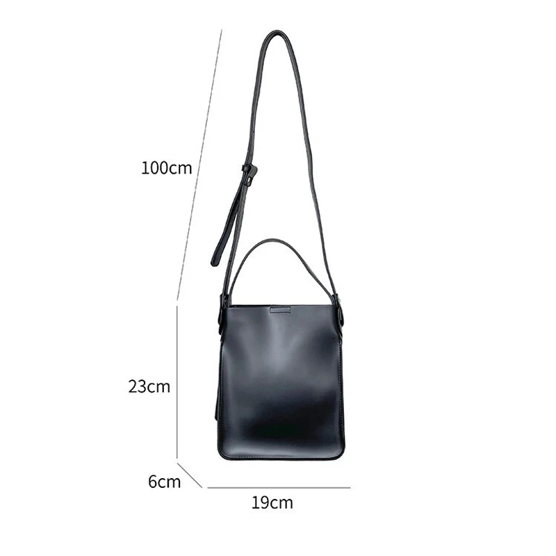 2021 New Women's Bag Ladies Bucket Bag Small Women Handbags High Quality PU Leather Female Shoulder Crossbody Bag Whole Sale 
2021 New Women's Bag Ladies Bucket Bag Small Women Handbags High Quality PU Leather Female Shoulder Crossbody Bag Whole Sale
