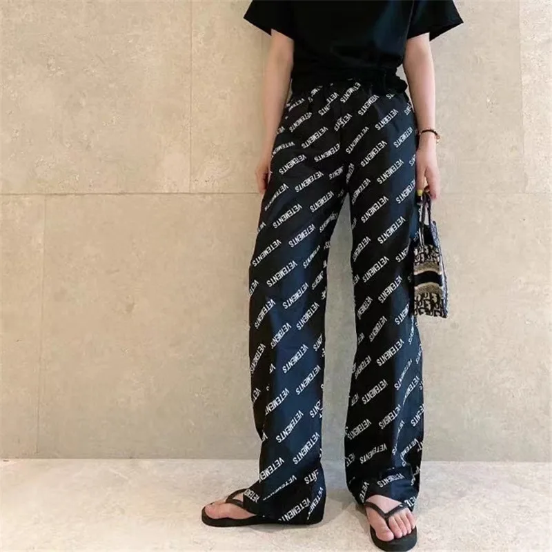 Vetements Pants Men Women 1:1 High Quality Full Printing Vetements Straight Pants VTM Trousers Tag Label
Vetements Pants Men Women 1:1 High Quality Full Printing Vetements Straight Pants VTM Trousers Tag Label