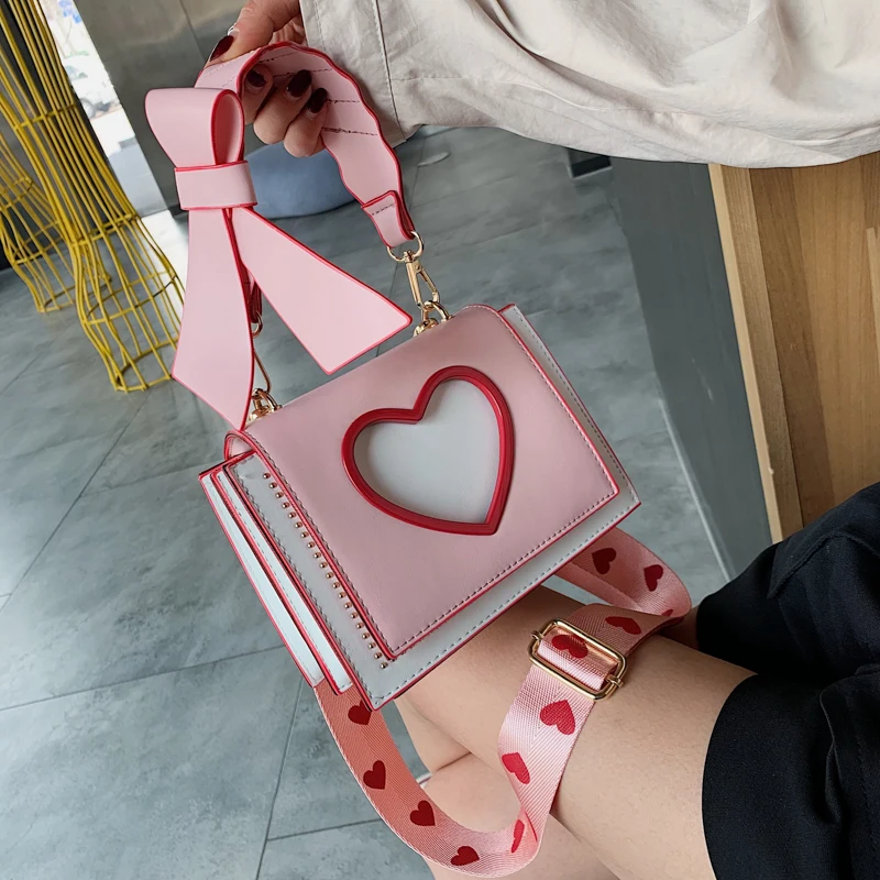 Luxury Heart Design Women Handbag Fashion Lovely Shoulder Bag High Quality PU Leather Handbag Pretty Style Women Bag SAC 
Luxury Heart Design Women Handbag Fashion Lovely Shoulder Bag High Quality PU Leather Handbag Pretty Style Women Bag SAC