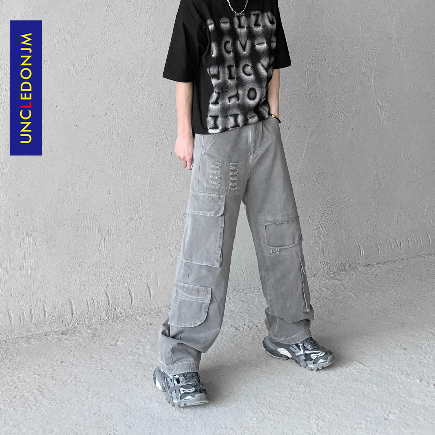 UNCLEDONJM Vintage wide-legged pants multi-pocket cargo pants streetwear retro straight pants harajuku fashion trousers U20311
UNCLEDONJM Vintage wide-legged pants multi-pocket cargo pants streetwear retro straight pants harajuku fashion trousers U20311