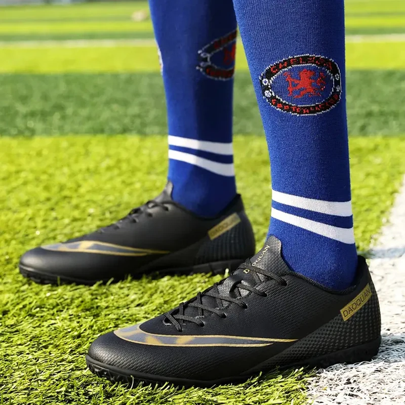 Kids Soccer Cleats Shoes Aldult Mens Breathable Soft Spikes TF Sneakers Outdoor Traing Football Turf Soccer Shoes Unisex Zapatos 
Kids Soccer Cleats Shoes Aldult Mens Breathable Soft Spikes TF Sneakers Outdoor Traing Football Turf Soccer Shoes Unisex Zapatos