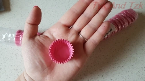 500Pcs Mini Sizes Chocalate Paper Liners Baking Muffin Cake Cupcake Cases
500Pcs Mini Sizes Chocalate Paper Liners Baking Muffin Cake Cupcake Cases