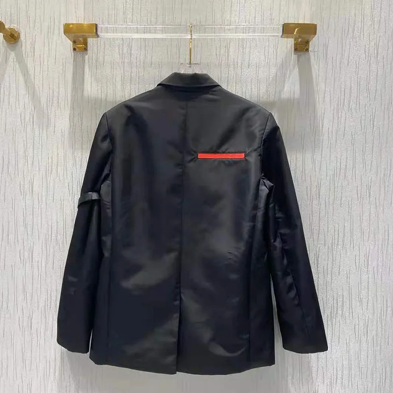2021 Autumn Winter Woman's Blazers Solid Black Letter Hign-End Suits Pockets Causal Vintage Office Blazers 
2021 Autumn Winter Woman's Blazers Solid Black Letter Hign-End Suits Pockets Causal Vintage Office Blazers