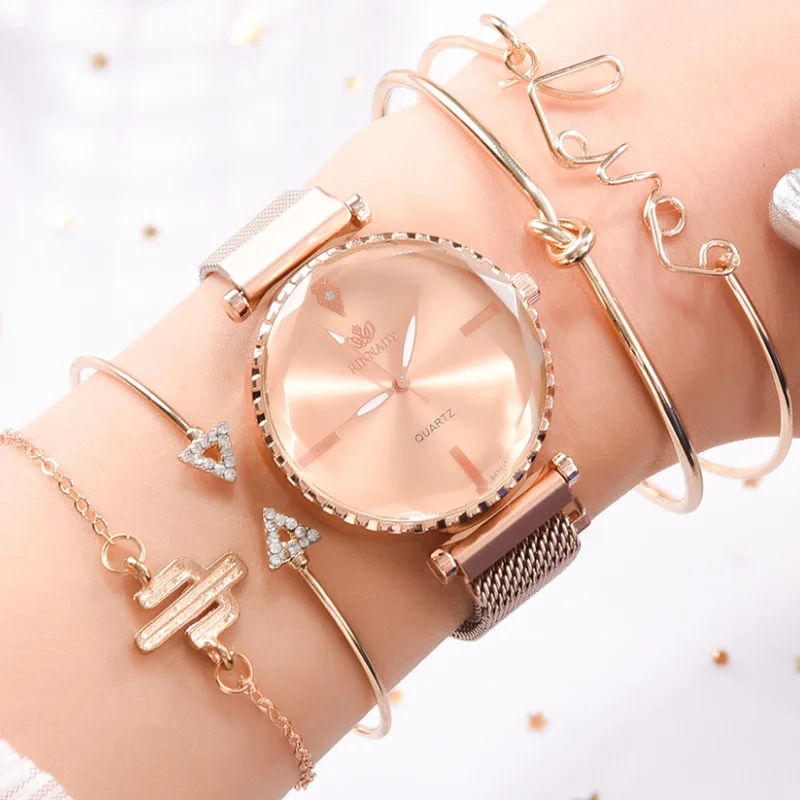 Women Watches Luxury Magnet Buckle Fashion 5pcs Set Trend Rhinestone Watch Ladies Quartz Wrist Watch Bracelet Clocks Reloj Mujer
Women Watches Luxury Magnet Buckle Fashion 5pcs Set Trend Rhinestone Watch Ladies Quartz Wrist Watch Bracelet Clocks Reloj Mujer