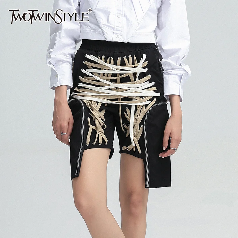 Женские брюки TWOTWINSTYLE, повседневные брюки на завязках с высокой талией и асимметричным подолом, на завязках, лето 2020
Женские брюки TWOTWINSTYLE, повседневные брюки на завязках с высокой талией и асимметричным подолом, на завязках, лето 2020