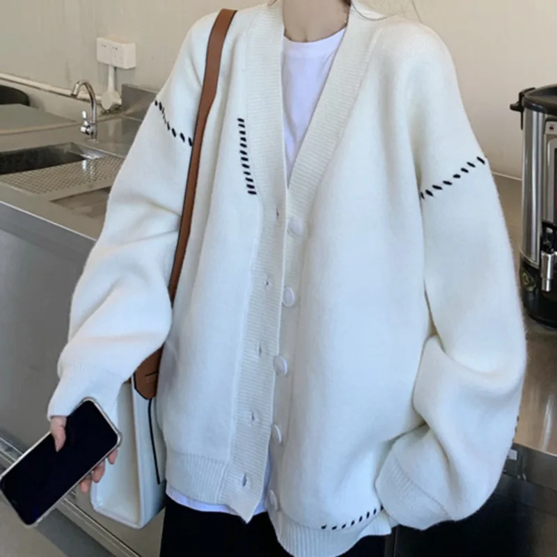 White sweater coat women's spring and autumn 2021 new loose outer wear design sense net red lazy style knitted cardigan
White sweater coat women's spring and autumn 2021 new loose outer wear design sense net red lazy style knitted cardigan