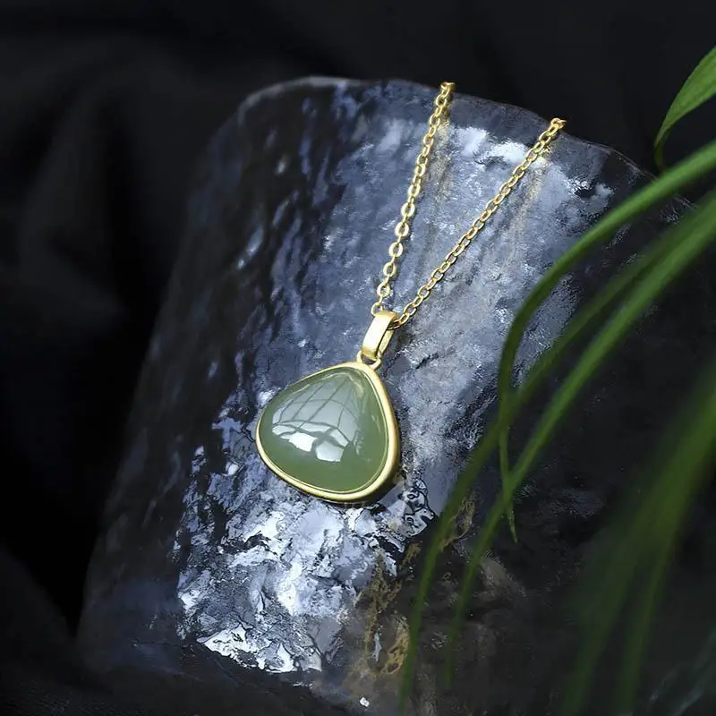 Qingquan Natural Hetian Jade Green Jade Pendant S925 Sterling Silver Pale Blue Drop-Shaped Jade Necklace Simple Big Name
Qingquan Natural Hetian Jade Green Jade Pendant S925 Sterling Silver Pale Blue Drop-Shaped Jade Necklace Simple Big Name