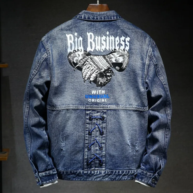 New Blue Denim Jacket Spring Autumn Men Embroidery Print Letters Loose Short Coat Lapel Single-Breasted Big Pocket Streetwear
New Blue Denim Jacket Spring Autumn Men Embroidery Print Letters Loose Short Coat Lapel Single-Breasted Big Pocket Streetwear