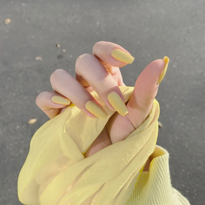 24pcs/box Full Cover fake Press on Nails Matte Yellow Pure Acrylic Frosted Ballerina acrylic for nails for Women and Girls
24pcs/box Full Cover fake Press on Nails Matte Yellow Pure Acrylic Frosted Ballerina acrylic for nails for Women and Girls