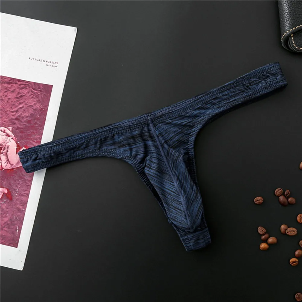 Low-rise Bikini G-string Men's Thong Sexy Panties Cotton Breathable Underwear Solid Color T-Back Man Brief Thongs
Low-rise Bikini G-string Men's Thong Sexy Panties Cotton Breathable Underwear Solid Color T-Back Man Brief Thongs