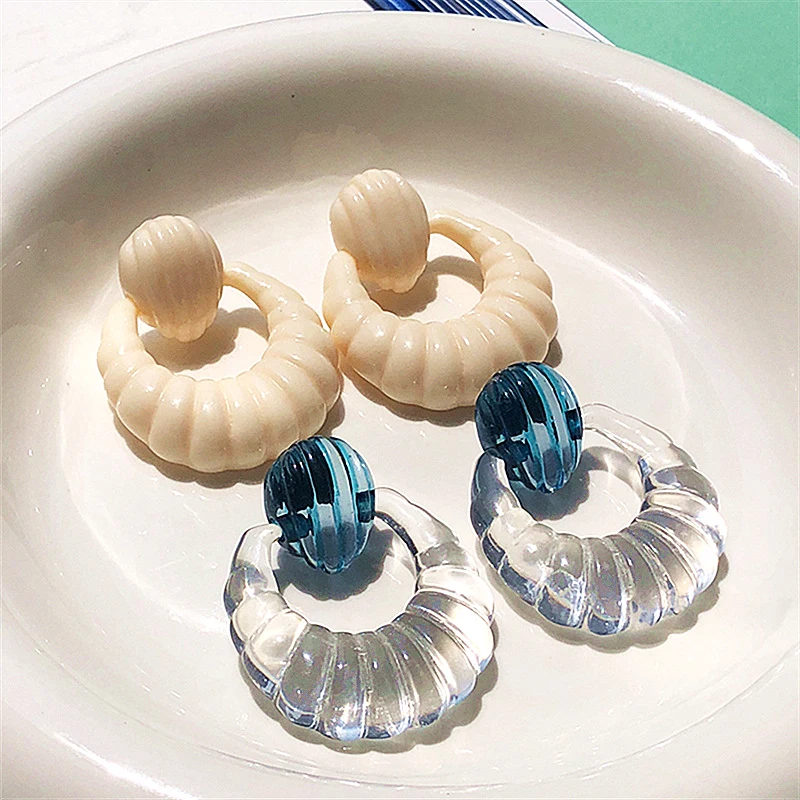 New Trendy Round Milky White Acrylic Geometry Earrings for Women Girl Temperament Jewelry S925 Needle Stud Weddings Party Gift
New Trendy Round Milky White Acrylic Geometry Earrings for Women Girl Temperament Jewelry S925 Needle Stud Weddings Party Gift