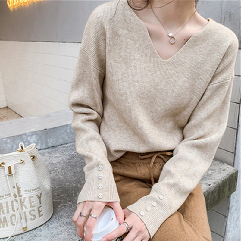 2021 Autumn Winter Women Sweaters Female Tops Knitted Thin Pullover Solid V-neck Loose Elegant Office Lady Casual All Match
2021 Autumn Winter Women Sweaters Female Tops Knitted Thin Pullover Solid V-neck Loose Elegant Office Lady Casual All Match