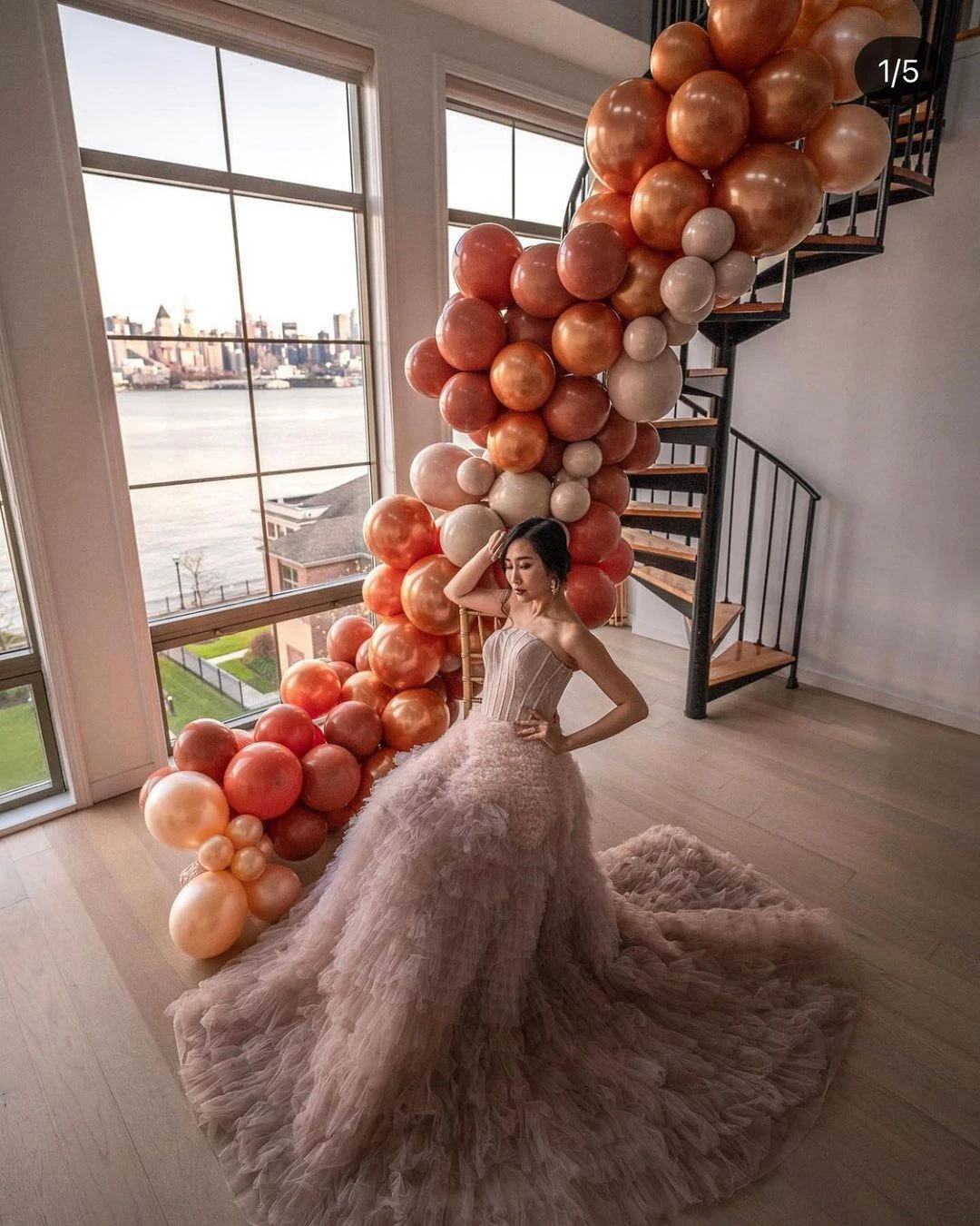 Pink Off the Shoulder Long Prom Dresses Puffy Tulle Stacked Ruffles Formal Party Gown Ball Gown Backless Evening Dress Plus Size
Pink Off the Shoulder Long Prom Dresses Puffy Tulle Stacked Ruffles Formal Party Gown Ball Gown Backless Evening Dress Plus Size