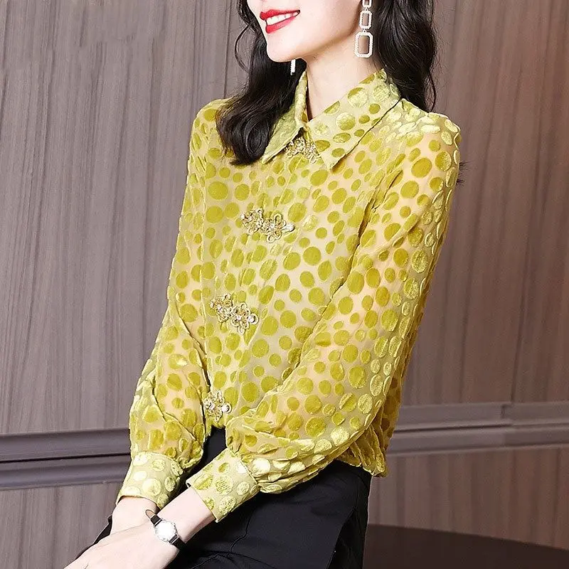2021 spring and autumn shirt women's high-end chic design sense retro Hong Kong style polka dot long-sleeved floral shirt shirt
2021 spring and autumn shirt women's high-end chic design sense retro Hong Kong style polka dot long-sleeved floral shirt shirt