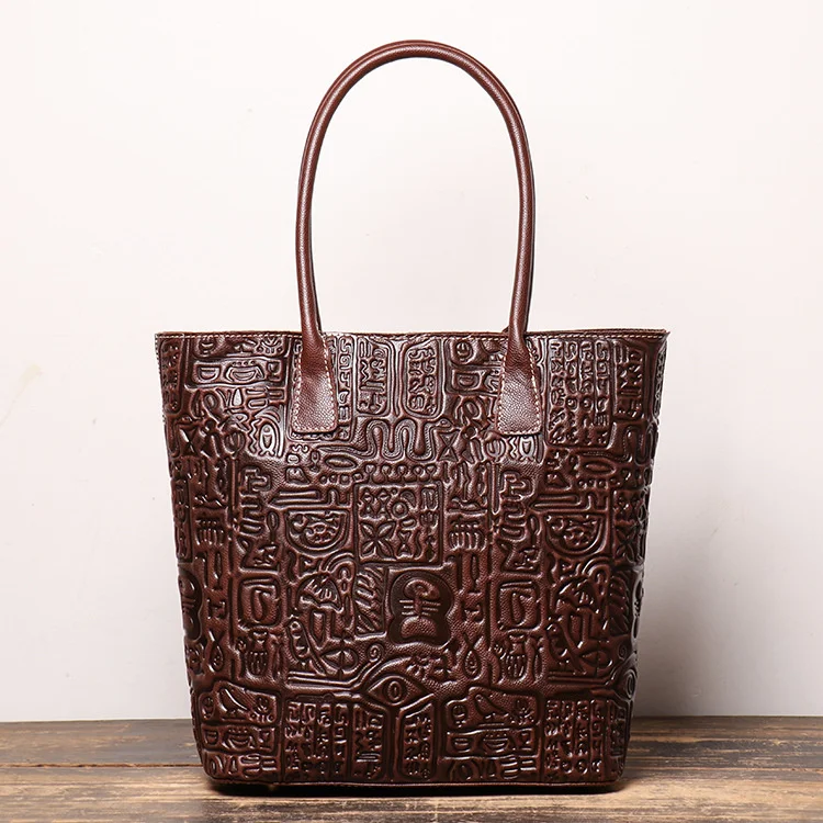 New leather women's bag leather fashion versatile Tote Bag embossed commuter handbag large capacity shoulder bag
New leather women's bag leather fashion versatile Tote Bag embossed commuter handbag large capacity shoulder bag