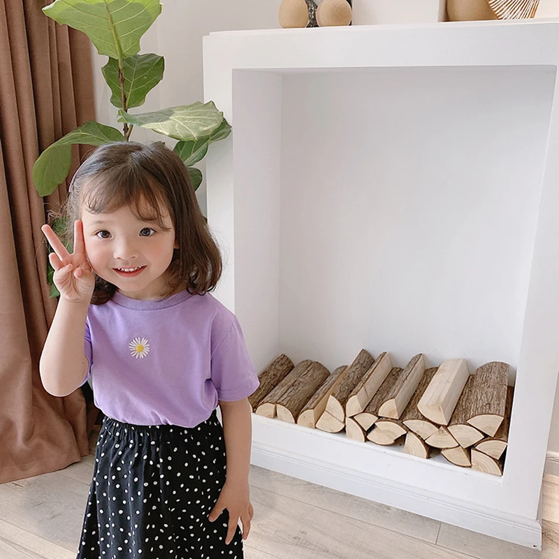 Korean Style Girls T shirt Summer Embroidery Little Daisies Tops Cute Short Sleeve Girls T shirt QZ086
Korean Style Girls T shirt Summer Embroidery Little Daisies Tops Cute Short Sleeve Girls T shirt QZ086
