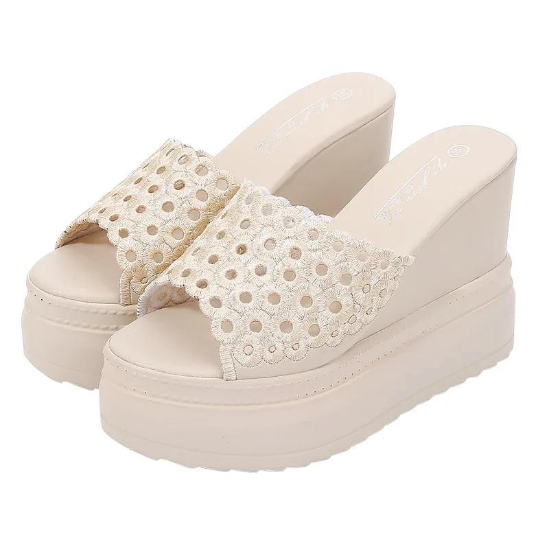 High heeled summer 2021 new style high slippers women's fashion one line cool wear net red slope with muffin thick 
High heeled summer 2021 new style high slippers women's fashion one line cool wear net red slope with muffin thick