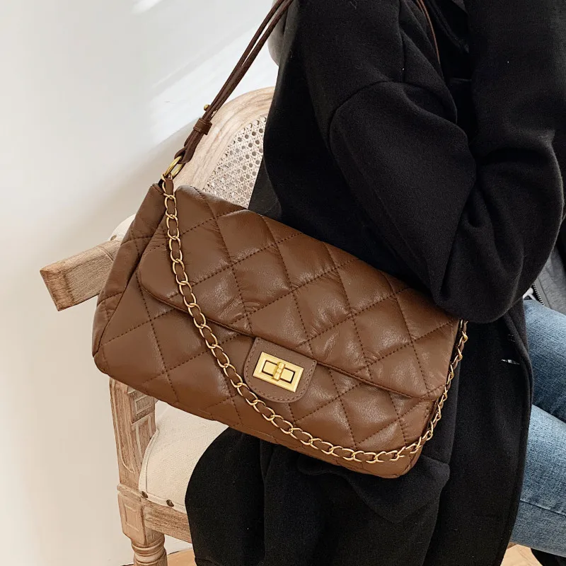Quilted Leather Shoulder Bags for Women Chain Plaid Messenger Bag Rhombus Lattice Crossbody Bag Lady Trendy Fashion Handbags Sac
Quilted Leather Shoulder Bags for Women Chain Plaid Messenger Bag Rhombus Lattice Crossbody Bag Lady Trendy Fashion Handbags Sac