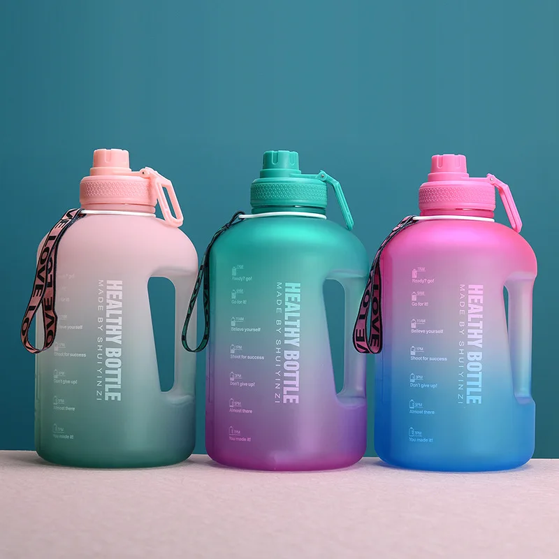 2.2L Portable Training Water Bottle Large Capacity Camping Outdoor Sports Traveling Drinking Bottle Running Workout SportsBottle
2.2L Portable Training Water Bottle Large Capacity Camping Outdoor Sports Traveling Drinking Bottle Running Workout SportsBottle