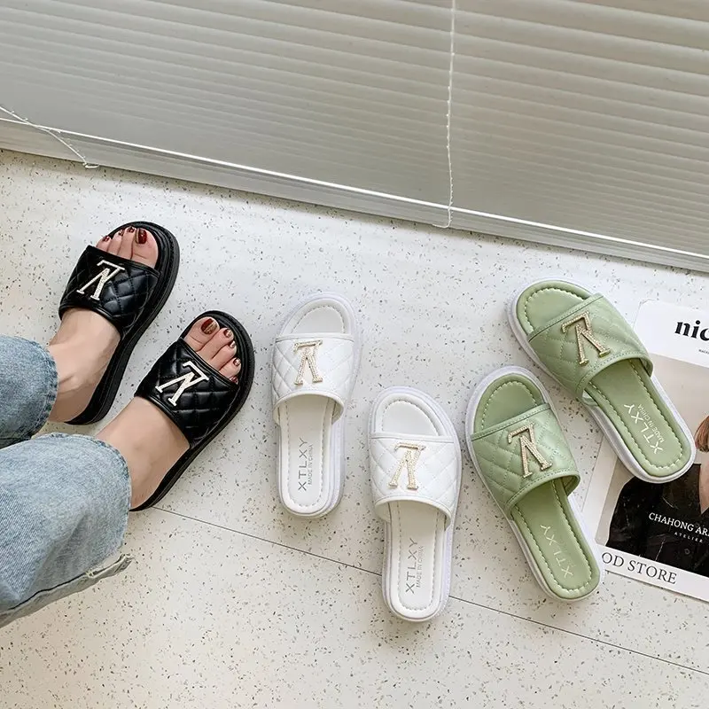 Sandals and slippers 2021 summer new fashion shoes women's flip-flop open toe women's thick bottom lazy drag slippers women
Sandals and slippers 2021 summer new fashion shoes women's flip-flop open toe women's thick bottom lazy drag slippers women