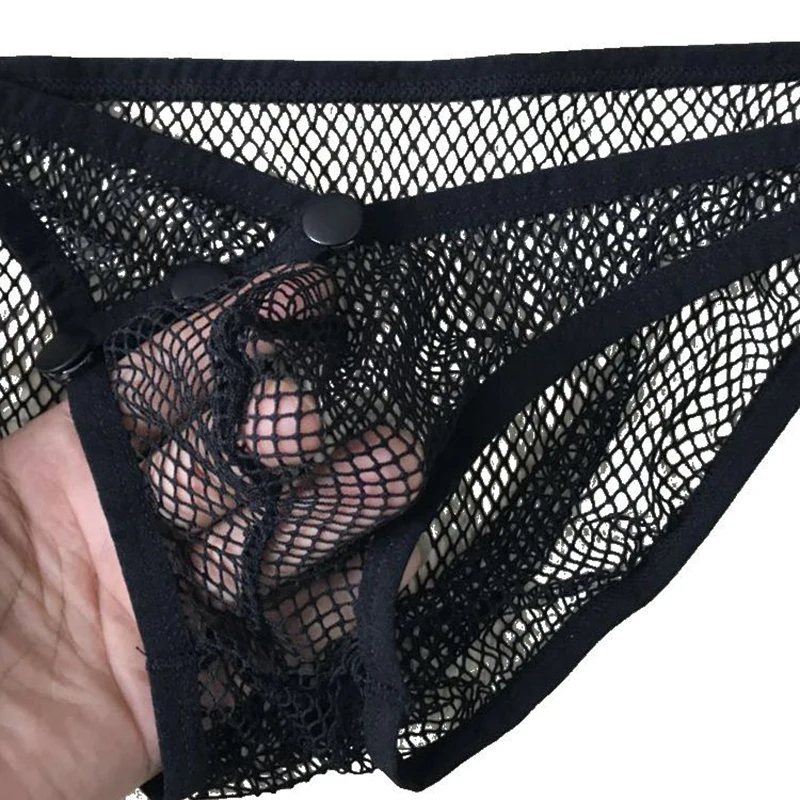 Men's Mesh Fabric Sexy Underwear Button Type Demountable Breathable Doujiaoshi Hollow Low Waist Briefs
Men's Mesh Fabric Sexy Underwear Button Type Demountable Breathable Doujiaoshi Hollow Low Waist Briefs