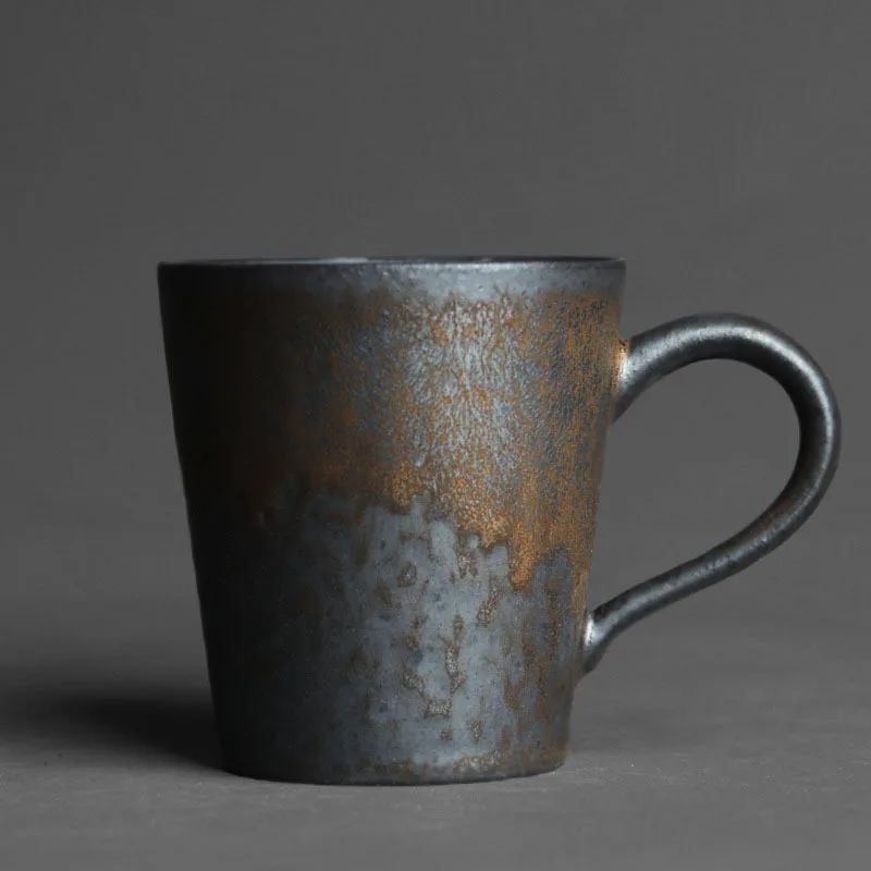 Japanese kiln blackened gold handle master tea cup handmade retro stoneware coffee milk tea cup
Japanese kiln blackened gold handle master tea cup handmade retro stoneware coffee milk tea cup
