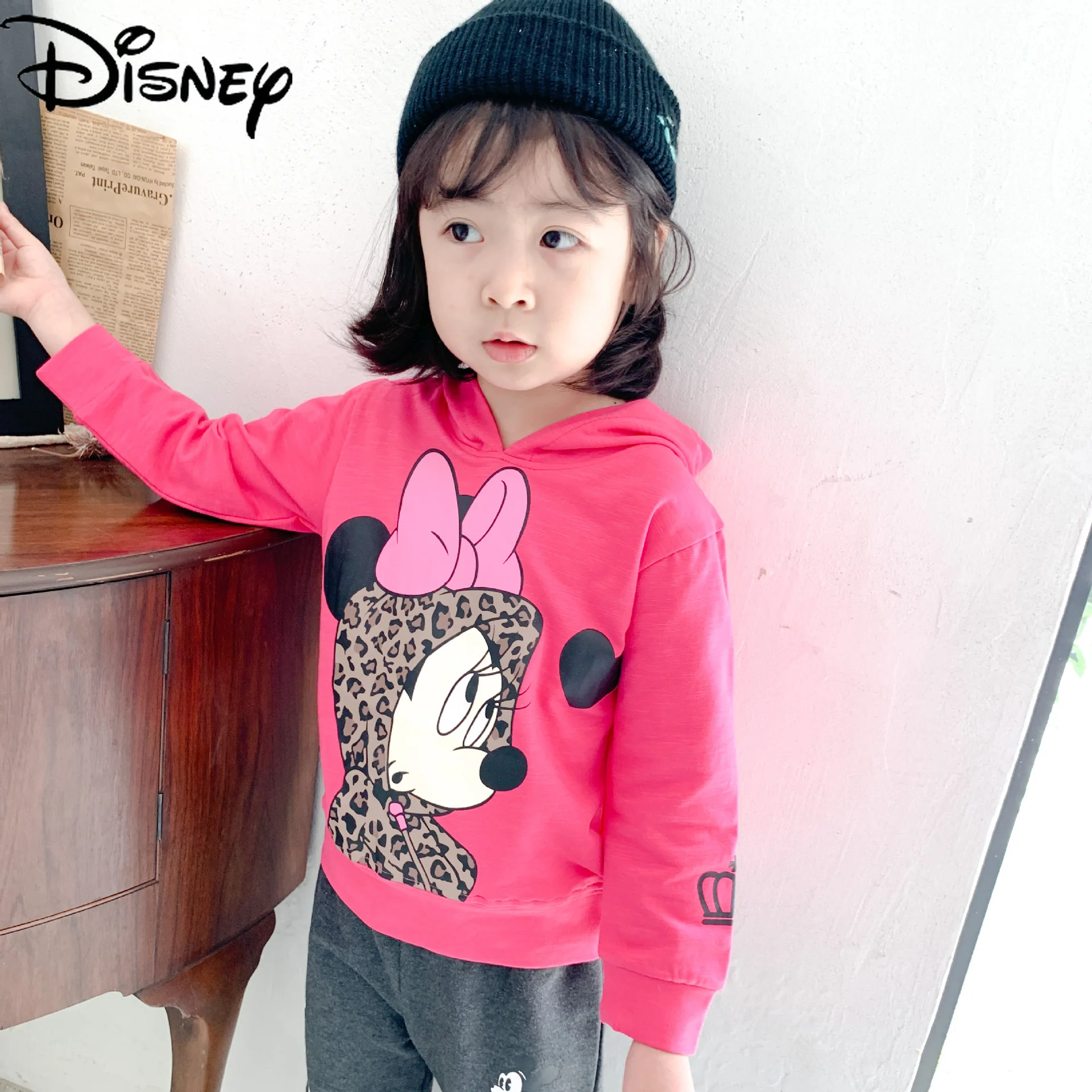 Original Disney Mickey Minnie Daisy Donald Duck Bruce Hooded Children's Hoodie Baby Hoodie Boys Long Sleeve Tops
Original Disney Mickey Minnie Daisy Donald Duck Bruce Hooded Children's Hoodie Baby Hoodie Boys Long Sleeve Tops