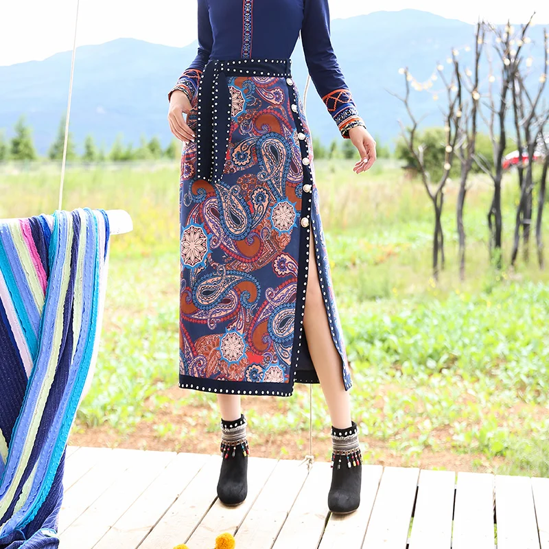 TIYIHAILEY Free Shipping Autumn Winter Long Mid-calf High Waist Print Skirt Beaded Women National Chinese Style Skirt With Slit
TIYIHAILEY Free Shipping Autumn Winter Long Mid-calf High Waist Print Skirt Beaded Women National Chinese Style Skirt With Slit