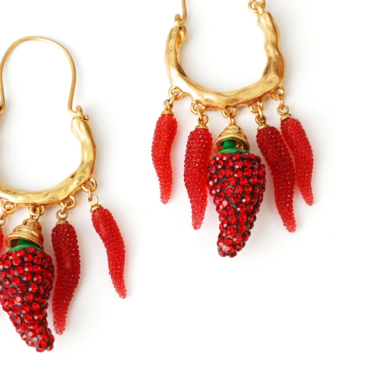 

WealthyBoo Cute Rhinestone Hot Peppers Cluster Dangle Earrings Chic Chili Charms Drop Earring Women Girls Gift Statement Earring