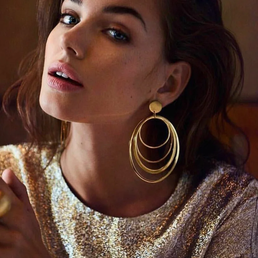 Fashion Multilayer Circular Hoop Earrings for Women Designer Creativity Luxury Jewelry High Quality Dangle Woman's Gift Wedding
Fashion Multilayer Circular Hoop Earrings for Women Designer Creativity Luxury Jewelry High Quality Dangle Woman's Gift Wedding