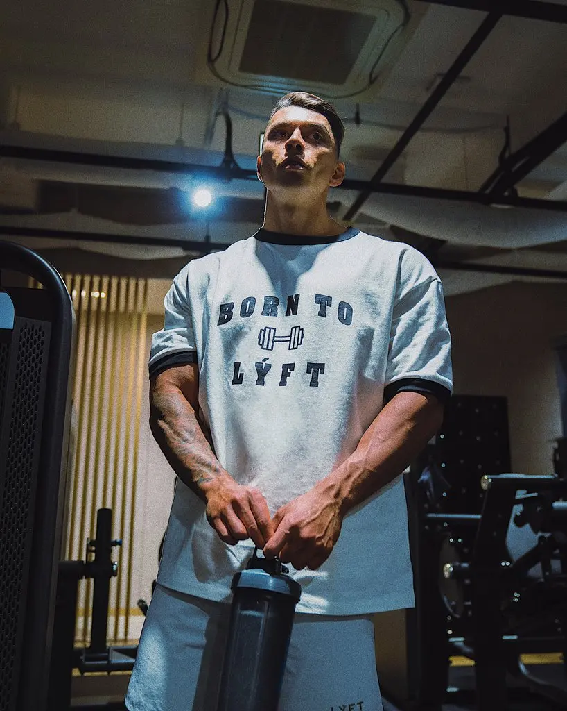 2021 men's Gyms casual Clothing fitness outdoors Running t shirt man O-neck cotton Sport shirts gym training short sleeve
2021 men's Gyms casual Clothing fitness outdoors Running t shirt man O-neck cotton Sport shirts gym training short sleeve