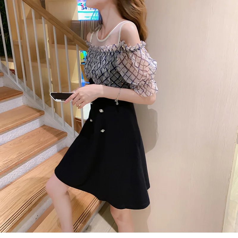 2021 Summer New Hepburn Style Small Black Skirt Temperament Off Shoulder Slim Bubble Sleeve Dresses for Women
2021 Summer New Hepburn Style Small Black Skirt Temperament Off Shoulder Slim Bubble Sleeve Dresses for Women