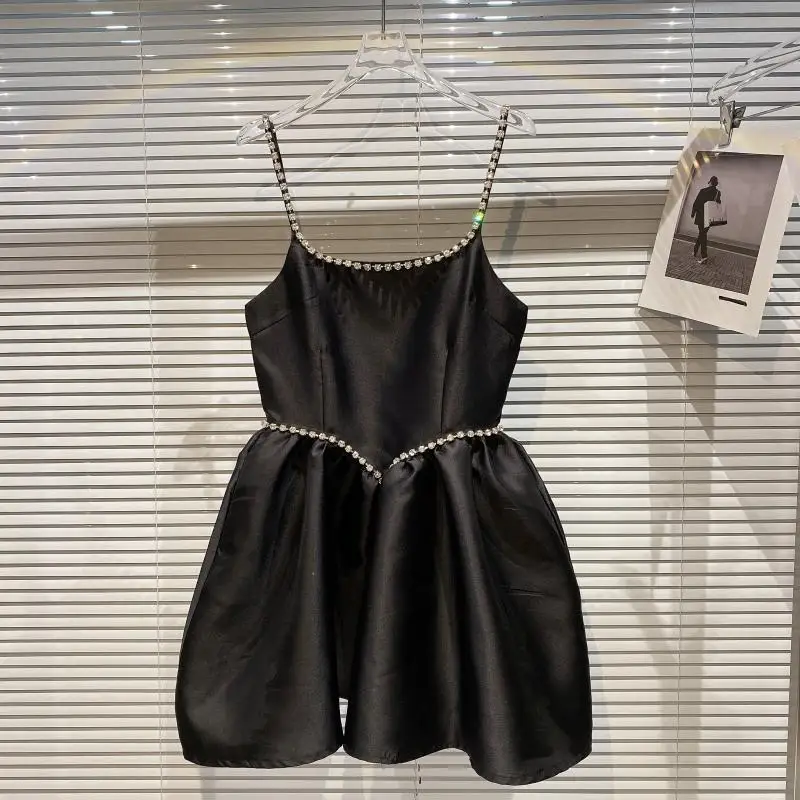 Summer Sexy New Diamonds Edge Sleeveless Fashion Mini Camisole Dress Princess Sweet Elegant Thin Short Dress for Women
Summer Sexy New Diamonds Edge Sleeveless Fashion Mini Camisole Dress Princess Sweet Elegant Thin Short Dress for Women