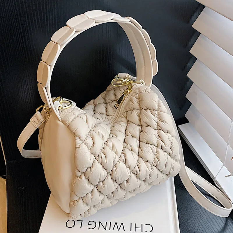 Luxury Designer Ladies Down Handbags 2022 Autumn Winter New Fashion Women's Crossbody Bags Brand Trend Space Cotton Shoulder Bag
Luxury Designer Ladies Down Handbags 2022 Autumn Winter New Fashion Women's Crossbody Bags Brand Trend Space Cotton Shoulder Bag