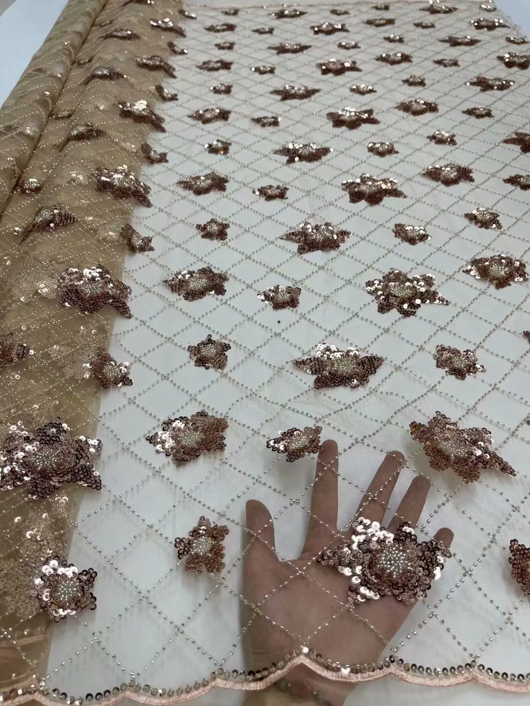 Fashion African Lace Fabric 2021 High Quality Nigerian Sequins/Bead Tube Embroidery Tulle Lace French Net Wedding Lace Fabric JY
Fashion African Lace Fabric 2021 High Quality Nigerian Sequins/Bead Tube Embroidery Tulle Lace French Net Wedding Lace Fabric JY