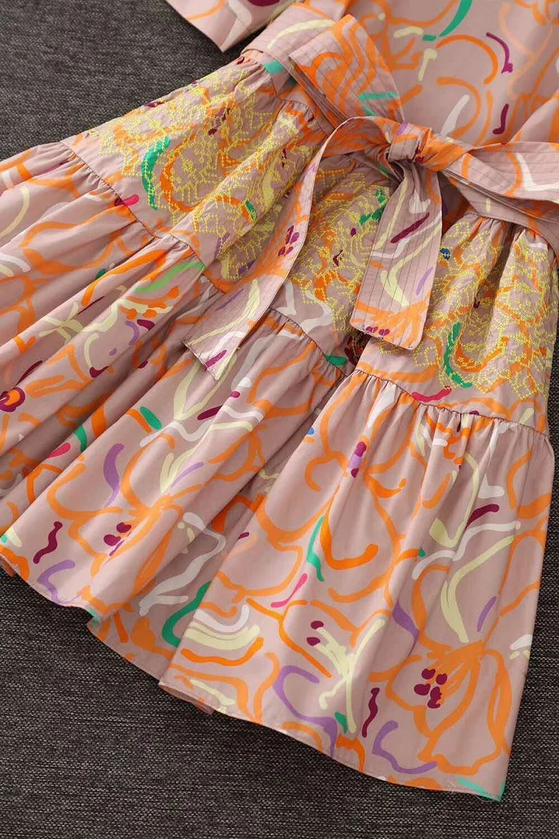 Top Quality Cotton Dress 2020 Summer Style Women Geometric Print Embroidery Patchwork Large Swing Casual Sun Dress Princess Lady
Top Quality Cotton Dress 2020 Summer Style Women Geometric Print Embroidery Patchwork Large Swing Casual Sun Dress Princess Lady